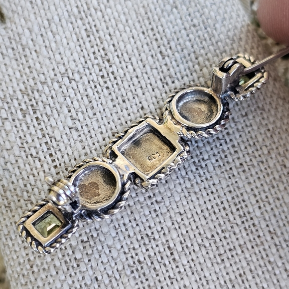 925 silver, peridot & hematite long brooch - Picture 4 of 5